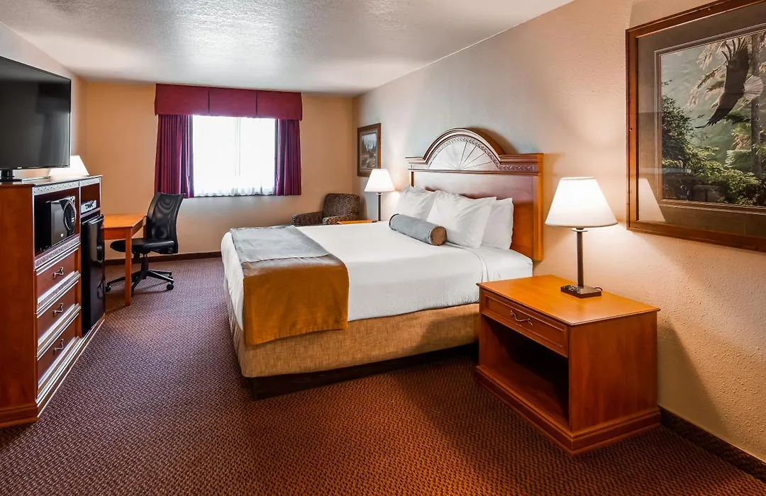 Best Western Bidarka Inn-1